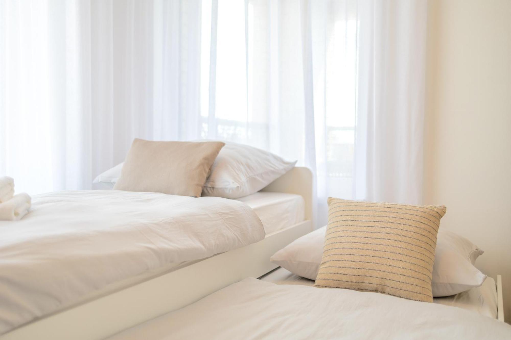 Апартаменти Bright 2Br - 5Th Floor, Balcony, Free Parking By Gravity Прага Екстер'єр фото